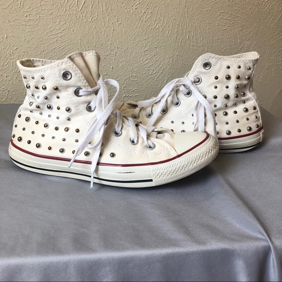 chuck taylor studded converse